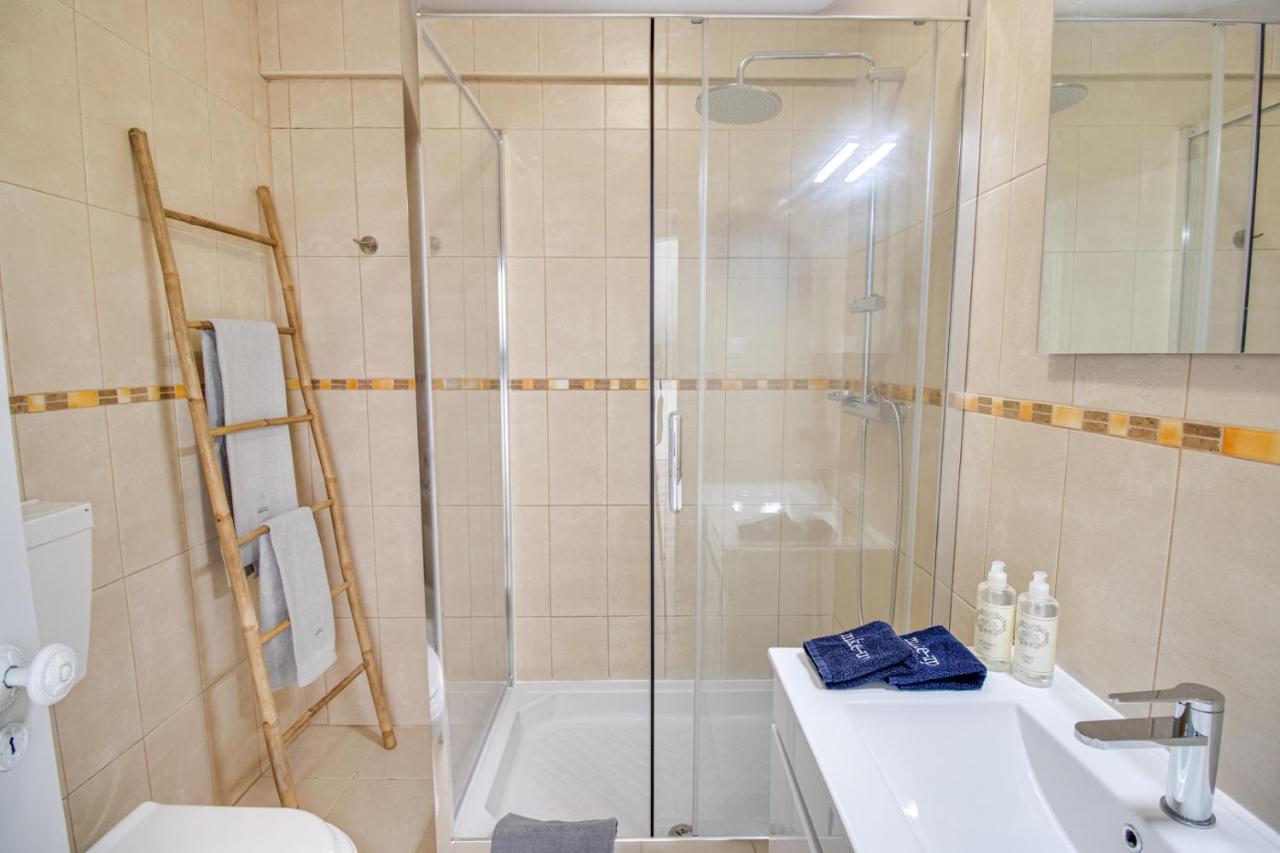 Renovated Oasis Ocean View 1Bd Wi-Fi Beach 3 Min Albufeira Luaran gambar