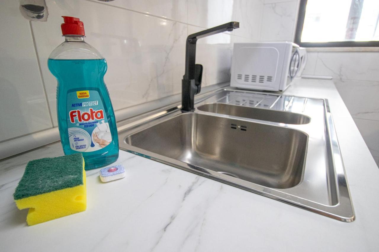 Renovated Oasis Ocean View 1Bd Wi-Fi Beach 3 Min Albufeira Luaran gambar